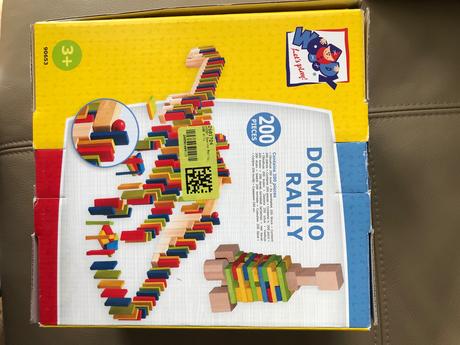 Domino rally 200 ks woody, 