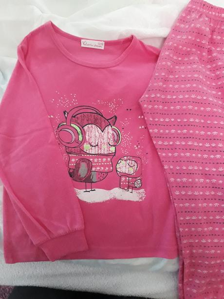 Dievcenske pyzamo, 110