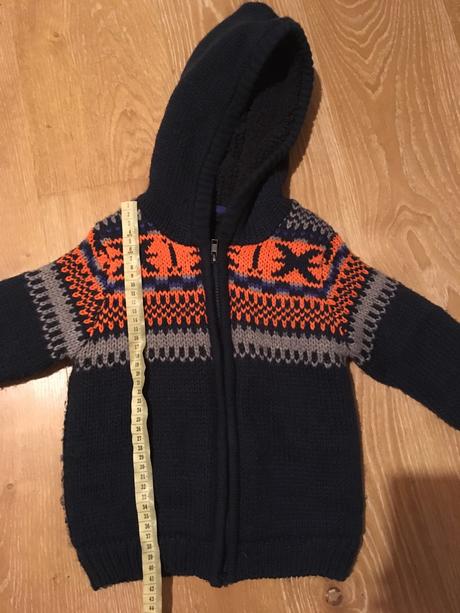 Teplucky svetrik na prechod, lupilu,104