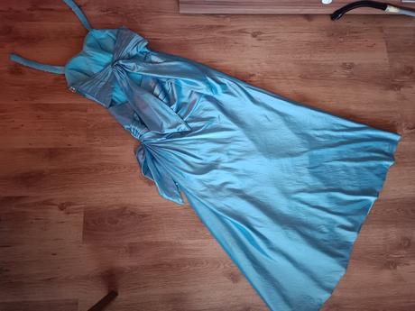 Spoločenské šaty, 36