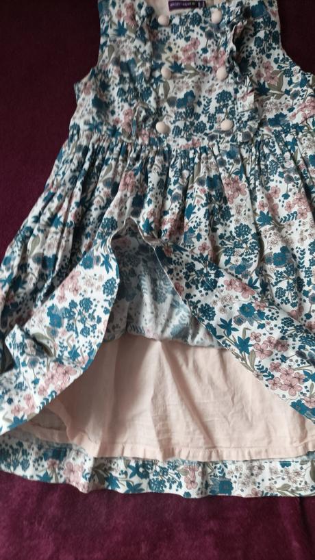 Saticky sergent major, sergent major,110