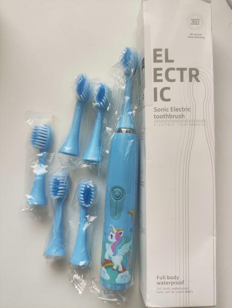 Sonická zubná kefka, 