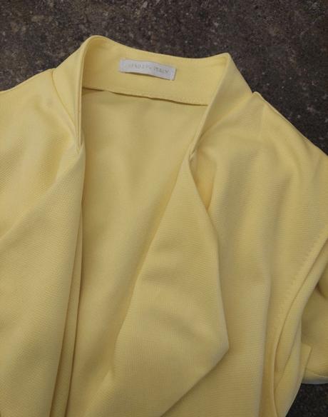 Balík oblečenia s, s