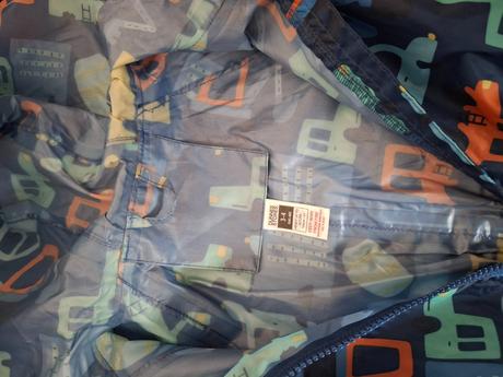 Kombinéza do dazda, 98