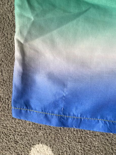 Šortkové plavky, 176