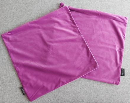 2 zamatové obliečky na vankúš,