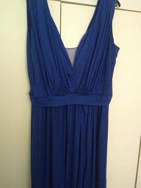 Spoločenské šaty, 44