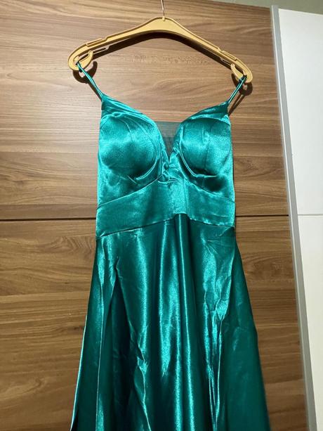 Spoločenské šaty, m