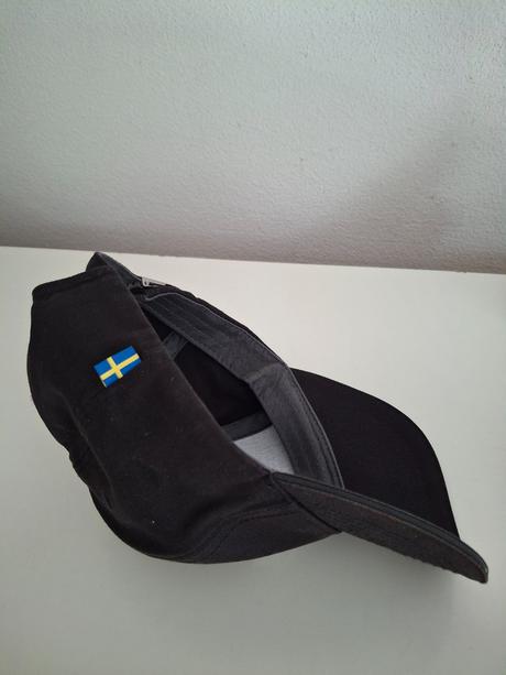 Čierna značková šiltovka volvo originál uni,