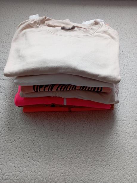 Predám mix mikiny veľkosť 146/152,158/164, 158