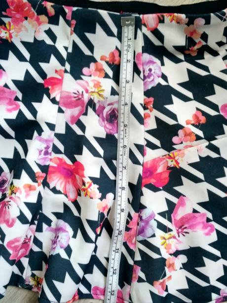 Krasna suknicku xs, strech material, xs