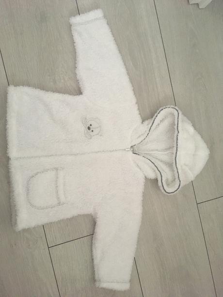 Chlpatá bundička, 74