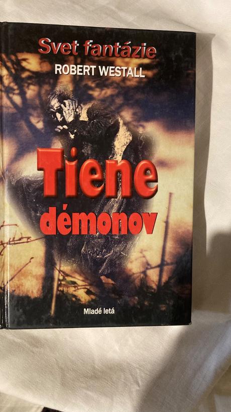 Kniha tiene demonov, 