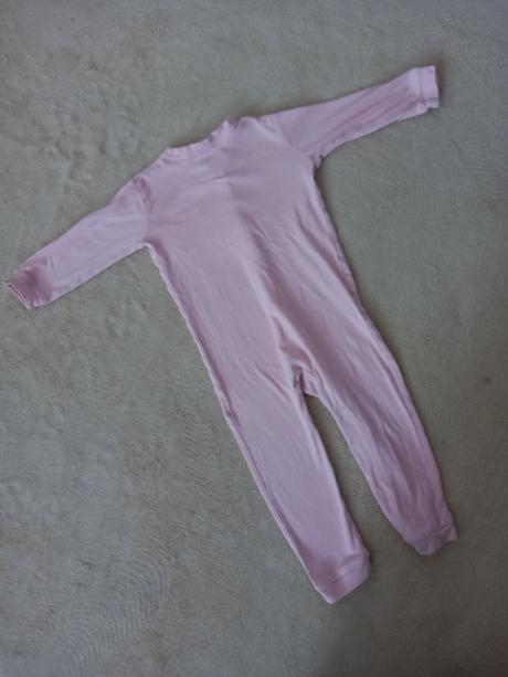 Pyžamo 86, lupilu,86