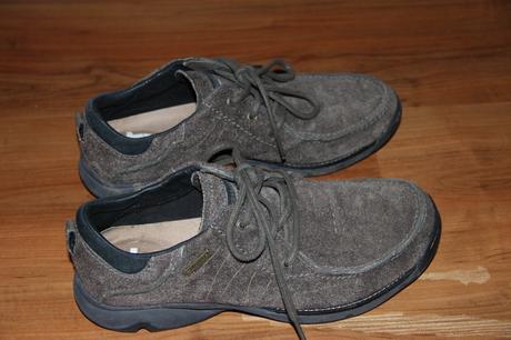 Topánky z brúsenej kože salomon, 42