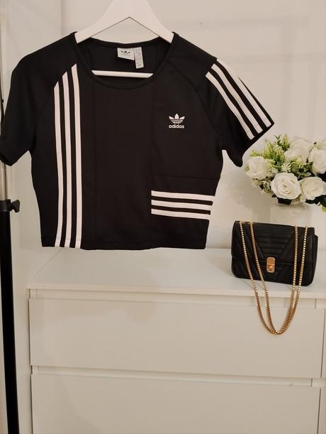 Adidas originals crop top - ikonické 3 pruhy, adidas,38 / m