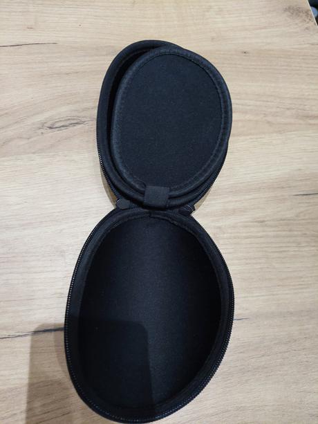 Puzdro na podprsenku, s