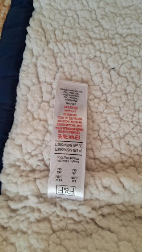 Bundička a kombinéza, 74