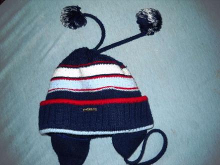 Teplá pevná čiapočka na ušká, 80