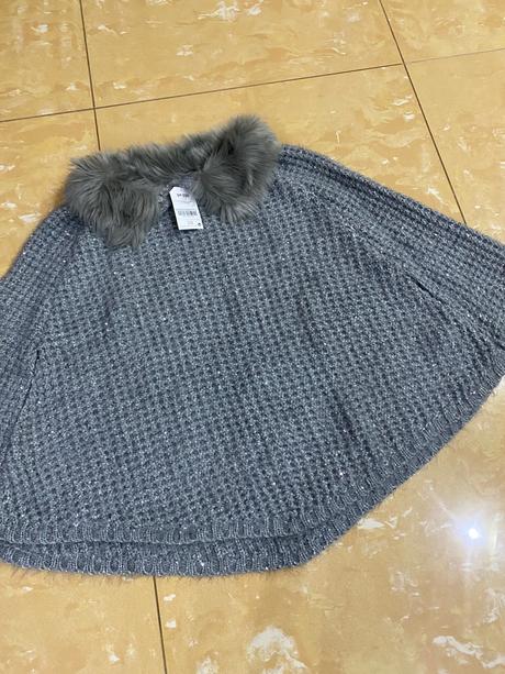 Krásne trblietave pončo, next,152