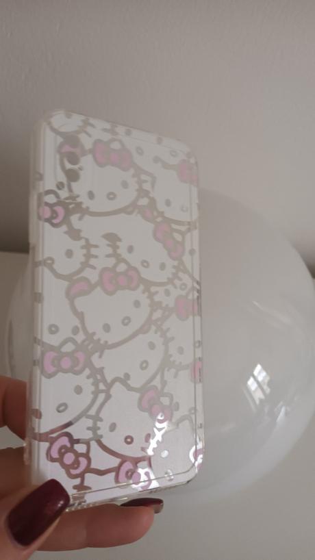 Ochranný kryt hello kitty na iphone,