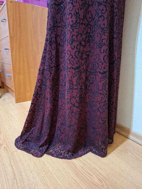 Spoločenské šaty (veľkosť 38), 38