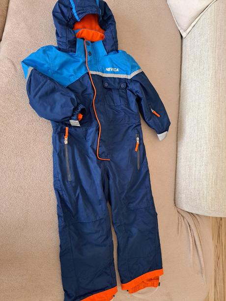 Nevica kombinéza, 116