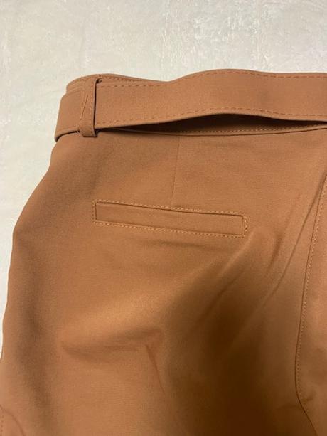 Hrubšie elastické nohavice škoricovej farby, l / m