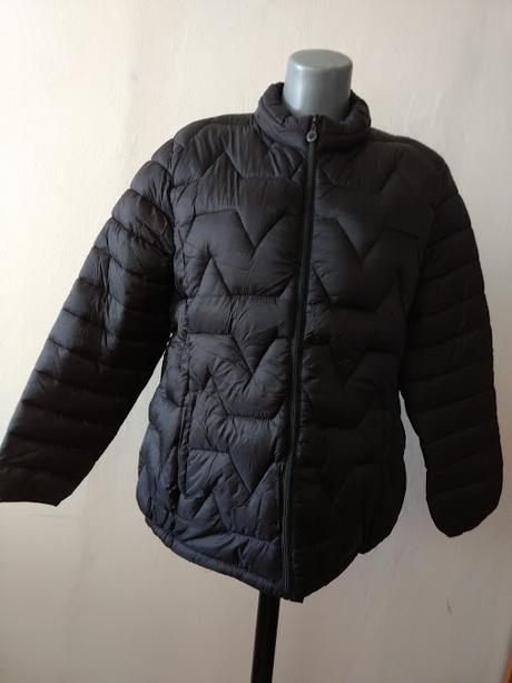 Vetrovka, xl