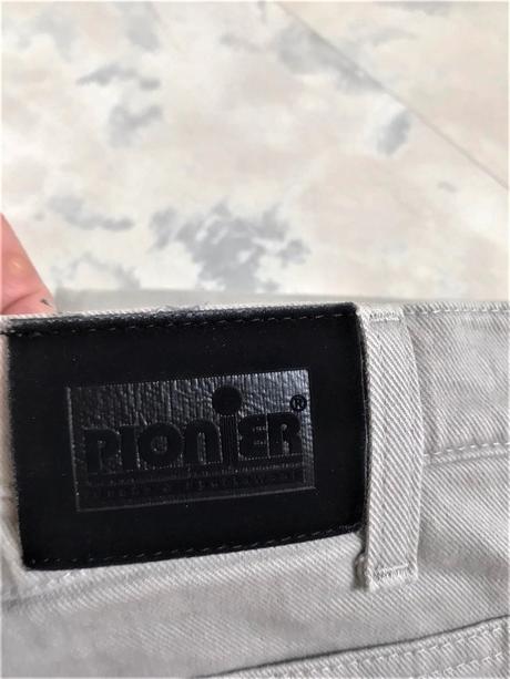 Rifle s vyšším klasickým pásom, 48