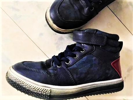 Sneakersy na suché zipsy, 31