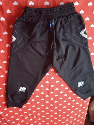 Športové trištvrtaky, s