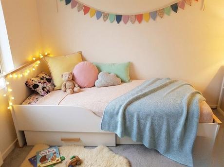 Detska postel v skandinavskom style 90x200, šírka (cm): 90,dĺžka (cm): 200