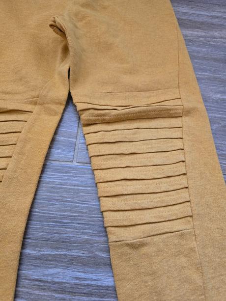 Tepláky č.128, sinsay,128