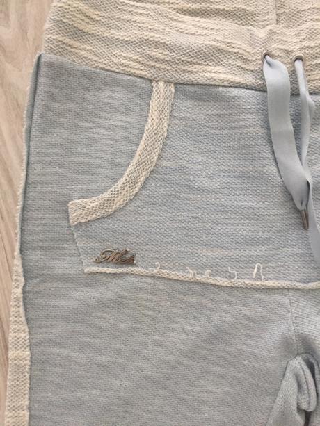 Krásny teplakovy komplet met m, met,m