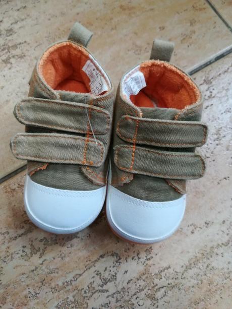 Chlapčenské capačky, <17