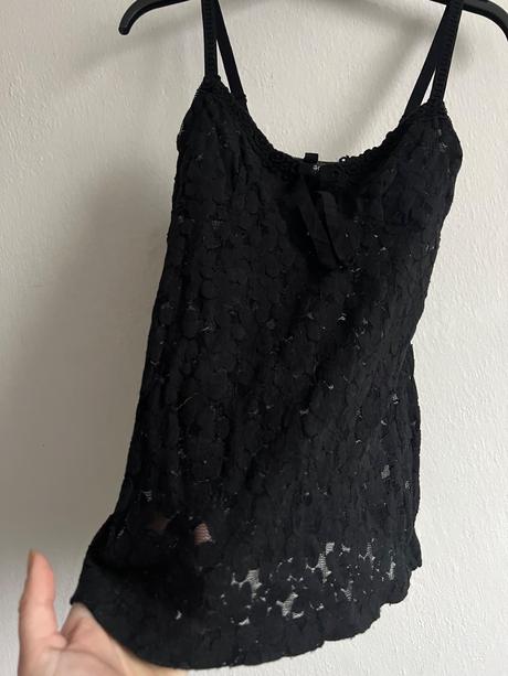 Cipkovane tielko mango z hrubsej cipky cierne par, mango,m