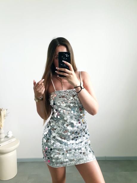 Flitrované šaty m, m