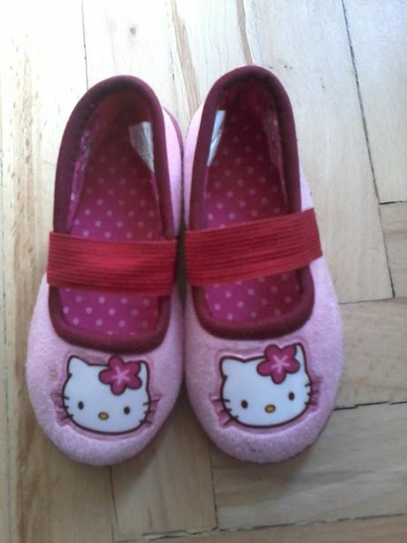Papučky hello kitty, 22