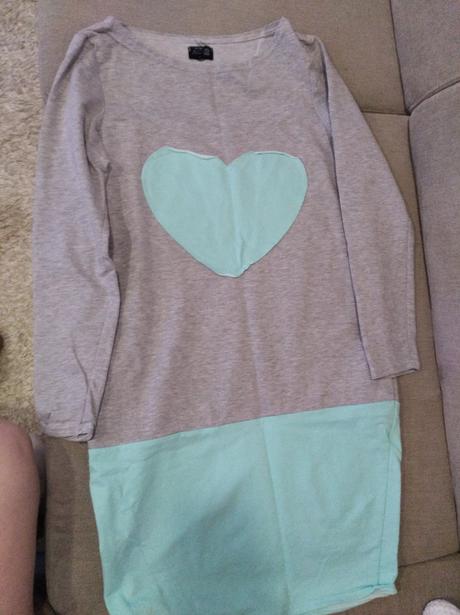 Dámske minišaty, l