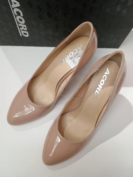 Dámske kožené lodičky 9430 b, 37