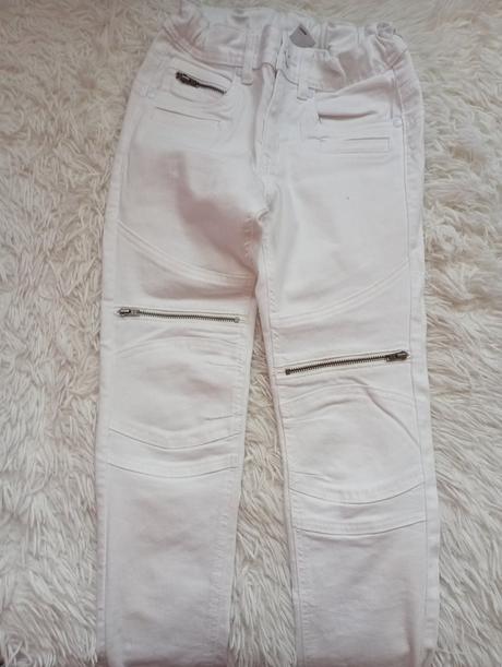 Predám nové rifle 8/9roky, 122