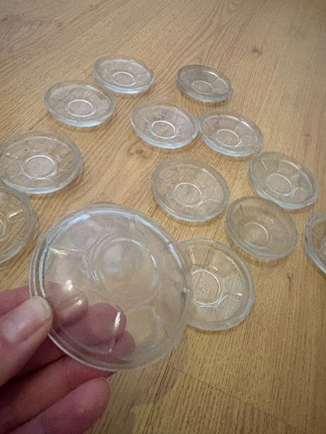 Sklenené malé misky, 