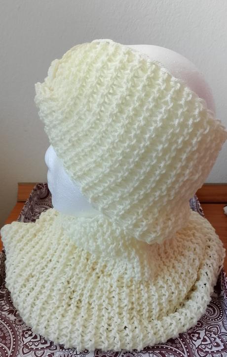 Čelenky a nákrčníky,