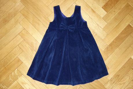 Zamatové šaty s mašľou, 110