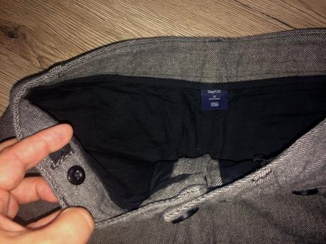 2x hrubšie kraťase, veľ. 146, spolu 10 eur, gap,146