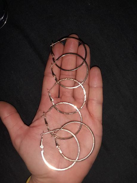 Okrúhle náušnice, kik