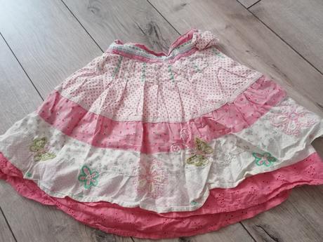 Next suknicka, next,104