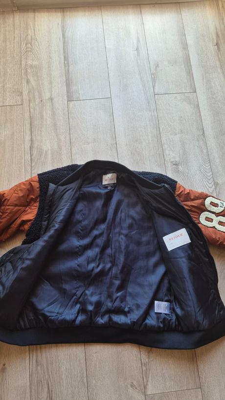 Prechodná bombera, 152