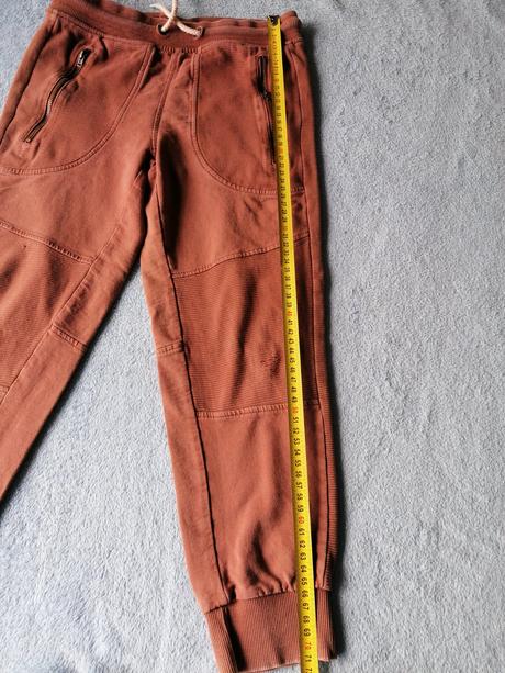 Hnedé tepláky, reserved,134